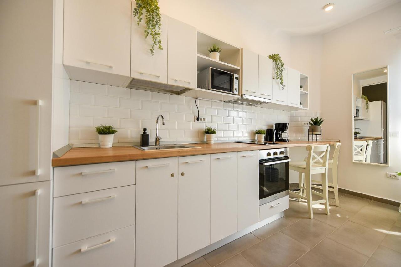 Classy Comfort - Chic On Regina Elisabeta Appartamento
